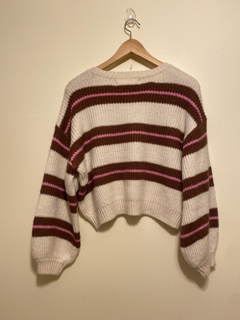 SALTWATER LUXE Cream Cropped Sweater with Brown and Pink Stripes. Size XS. New - Picture 2 of 7